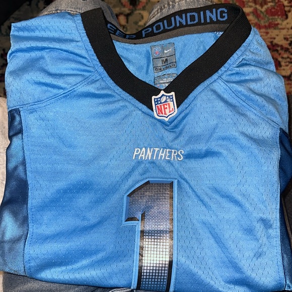 Nike Carolina Panthers NFL Newton #1 jersey M boys - Picture 1 of 10